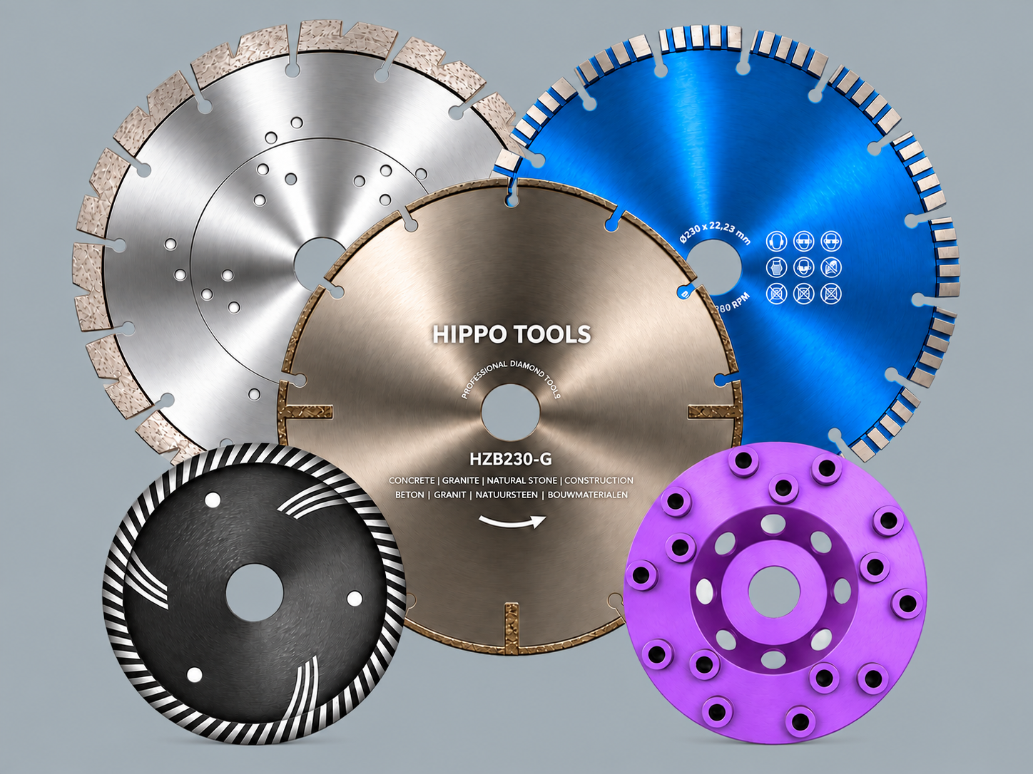 Foto van 4 zaagbladen en een schuurschijf, allemaal uit het assortiment van Hippo Tools.