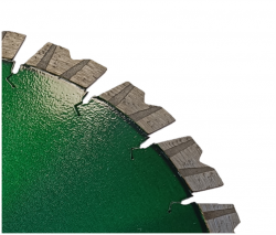 Detailweergave van de diamantsegmenten van een diamantzaagblad voor beton, geschikt voor batterij-aangedreven handzaagmachines.